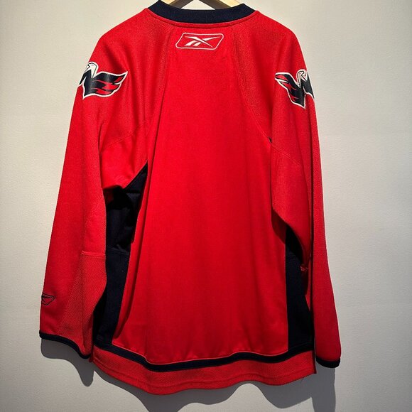 Reebok NHL Men's Small Washington Capitals Hockey Players Jersey - Picture 5 of 6